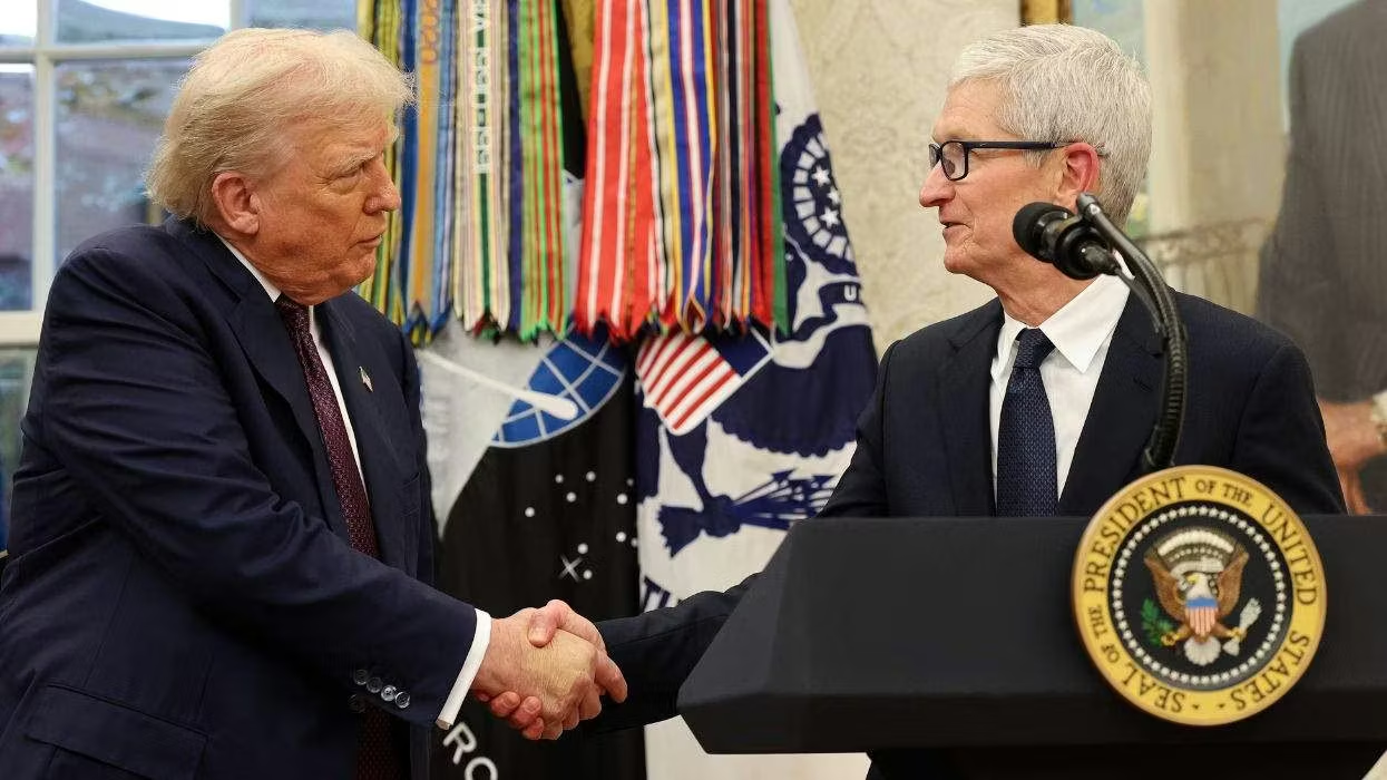 Tim Cook’s White House Backlash Erupts