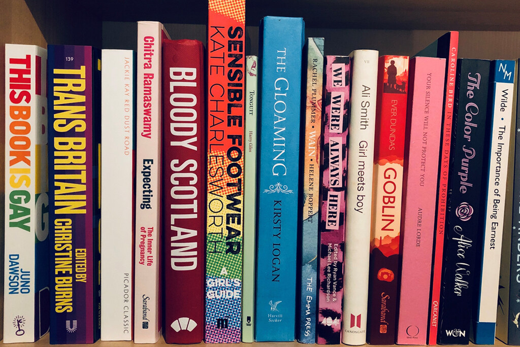 Mémoires brûlants pour pimenter votre bibliothèque ce Mois des Fiertés