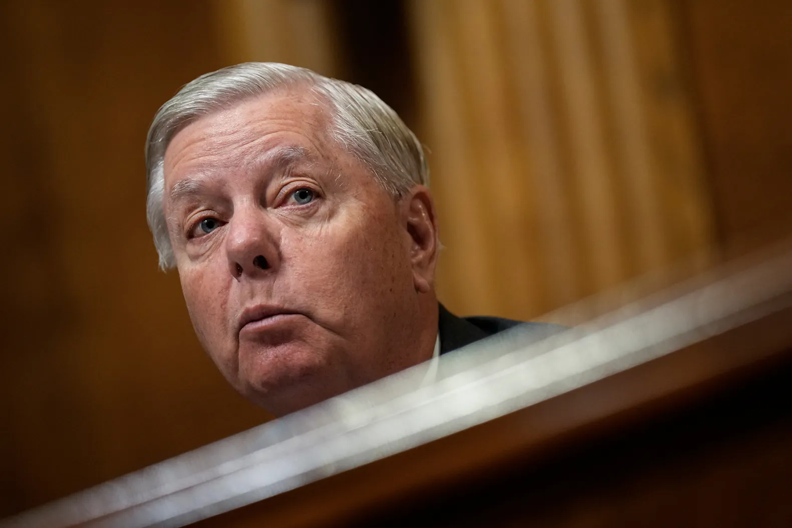 Les difficultés de Lindsey Graham s’aggravent à mesure que son soutien s’érode