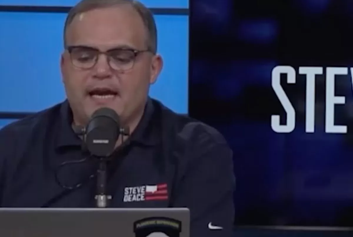 Conservative BlazeTV Host Applauds Viewer for Rejecting Lesbian Daughter